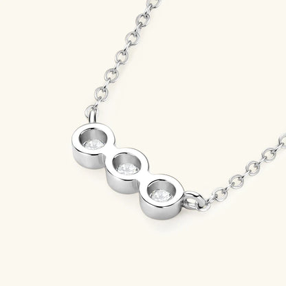 925 Sterling Silver Three-Stone Round Moissanite Necklace Fashionable Link Chain Pendant Necklace Engagement Gift Party Wedding