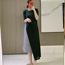 Retro Pleated Fashion Floral Suit Autumn and Winter New Miyake Elastic Top Waist Design Skirt Two-Piece Set