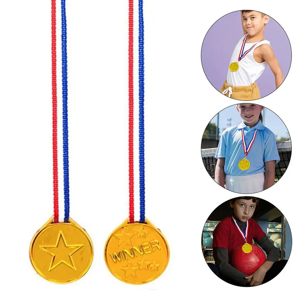 10/20pcs Plastic Gouden Winner Award Medailles Kinderen Verjaardagsfeest Favorieten Sportspel Prijs Speelgoed Voetbal Voetbalfee